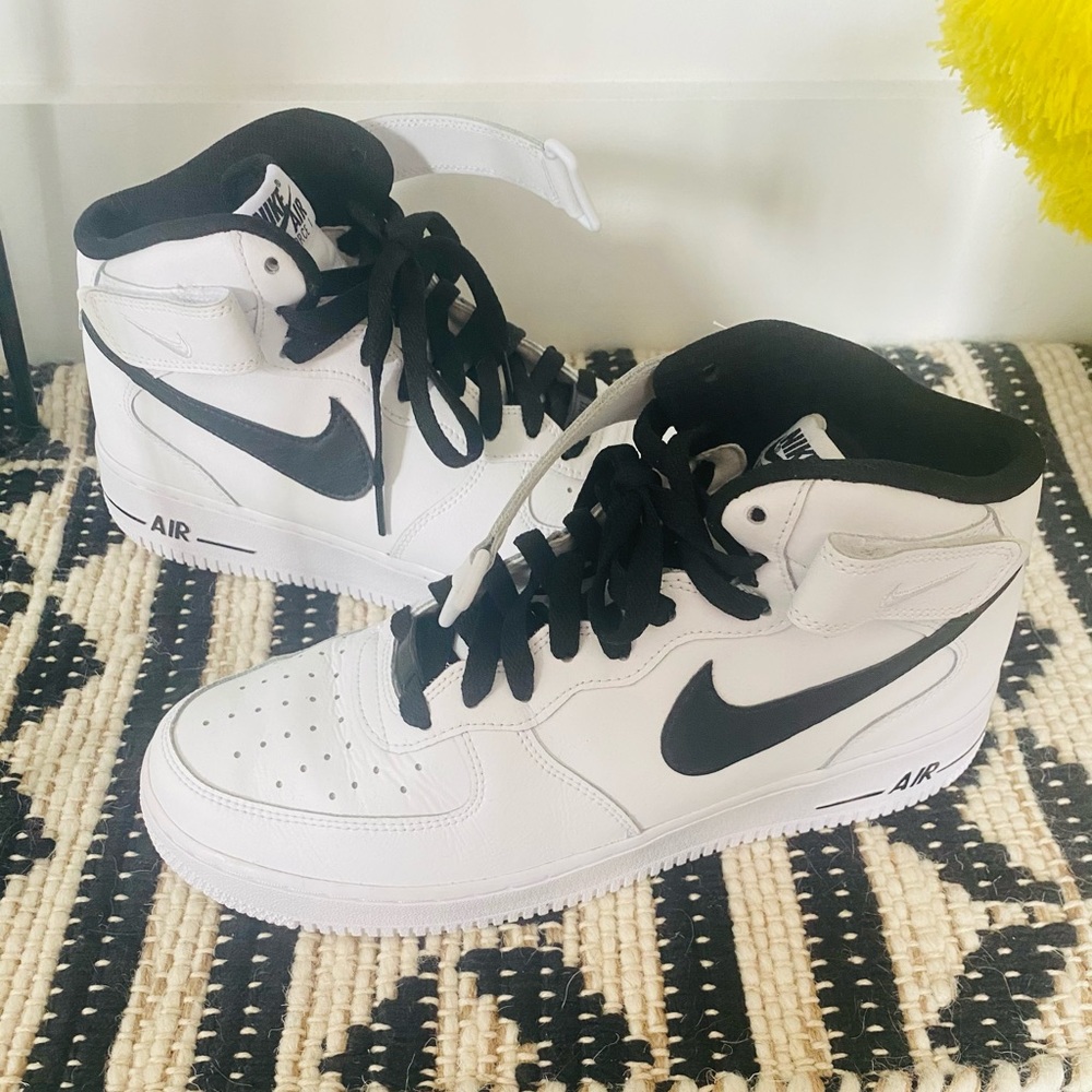 Nike Air Force 1